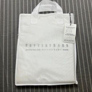 Pottery Barn Sleepsmart 37.5® Tech Temp Regulating Waterproof Mattress Protector